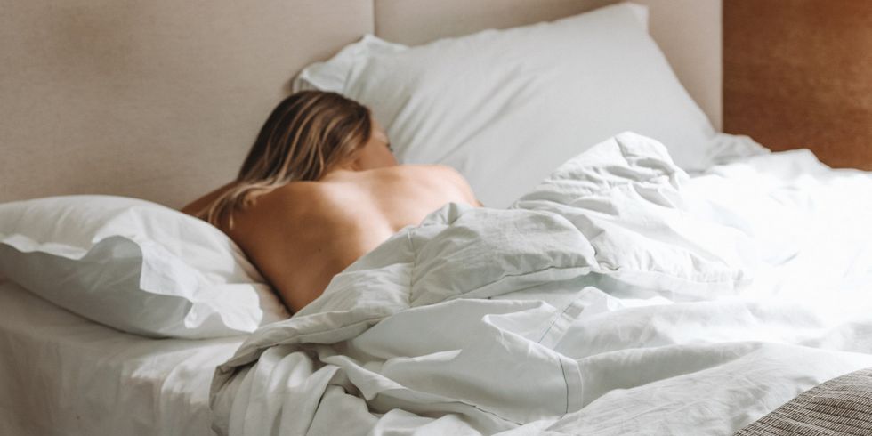 CONSEILS - Dormir sans oreiller : une bonne idée ?
