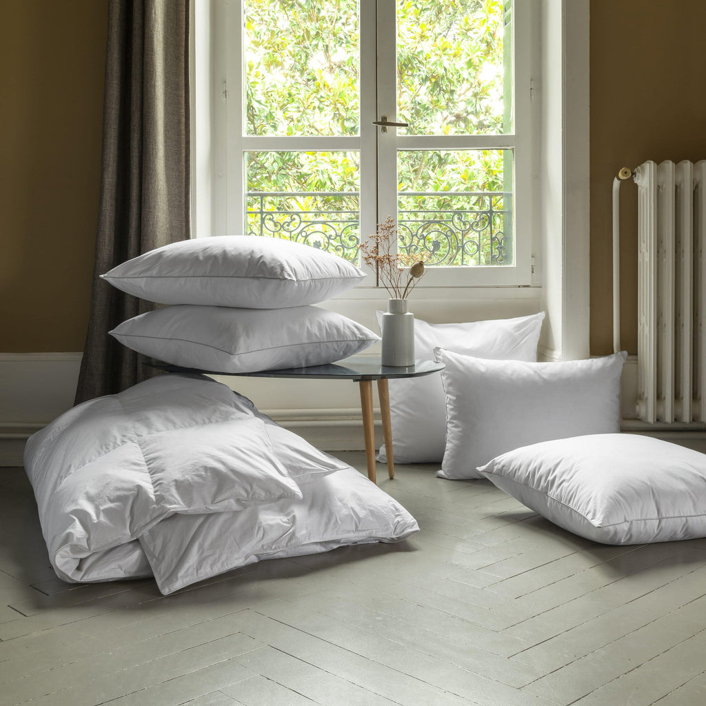 White Sale Pillows & Duvets - Carré Blanc Canada