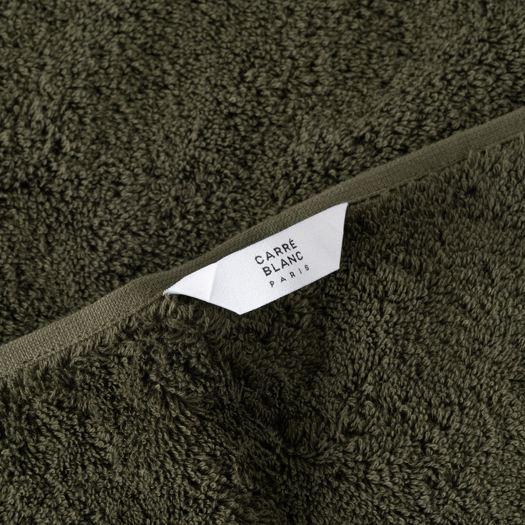 Lola II Khaki Green Cotton Bath Towel - Carré Blanc Canada