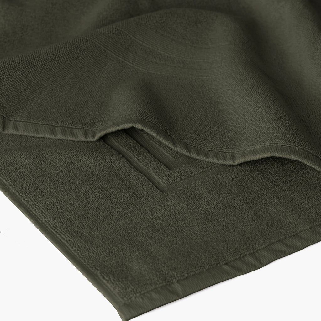 Lola II Green Cotton Bath Mat - Carré Blanc Canada