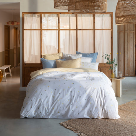 Neo comforter cover
 Mimosa White - 1