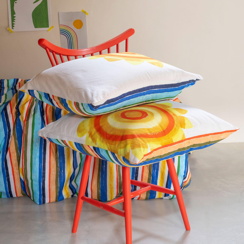 Pinata Square Pillowcase - Carré Blanc Canada