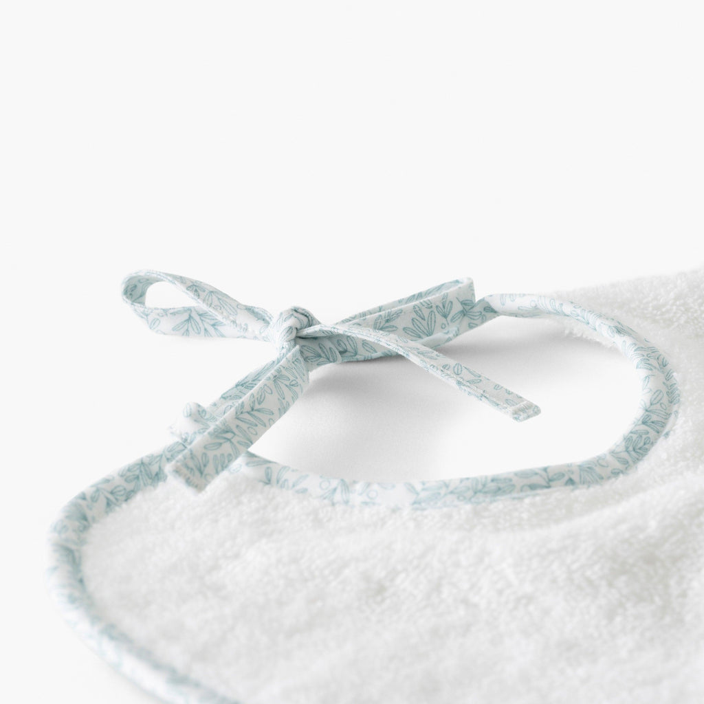 Jardine Organic Cotton Bib White - Carré Blanc Canada