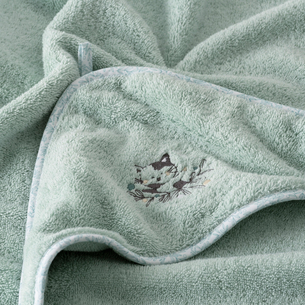 Jardine Almond Organic Cotton Bath Cape - Carré Blanc Canada