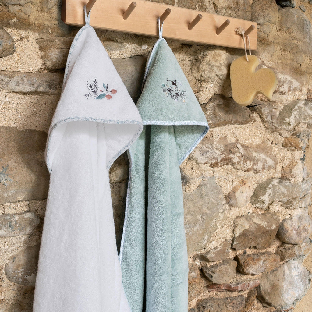 Jardine Almond Organic Cotton Bath Cape - Carré Blanc Canada