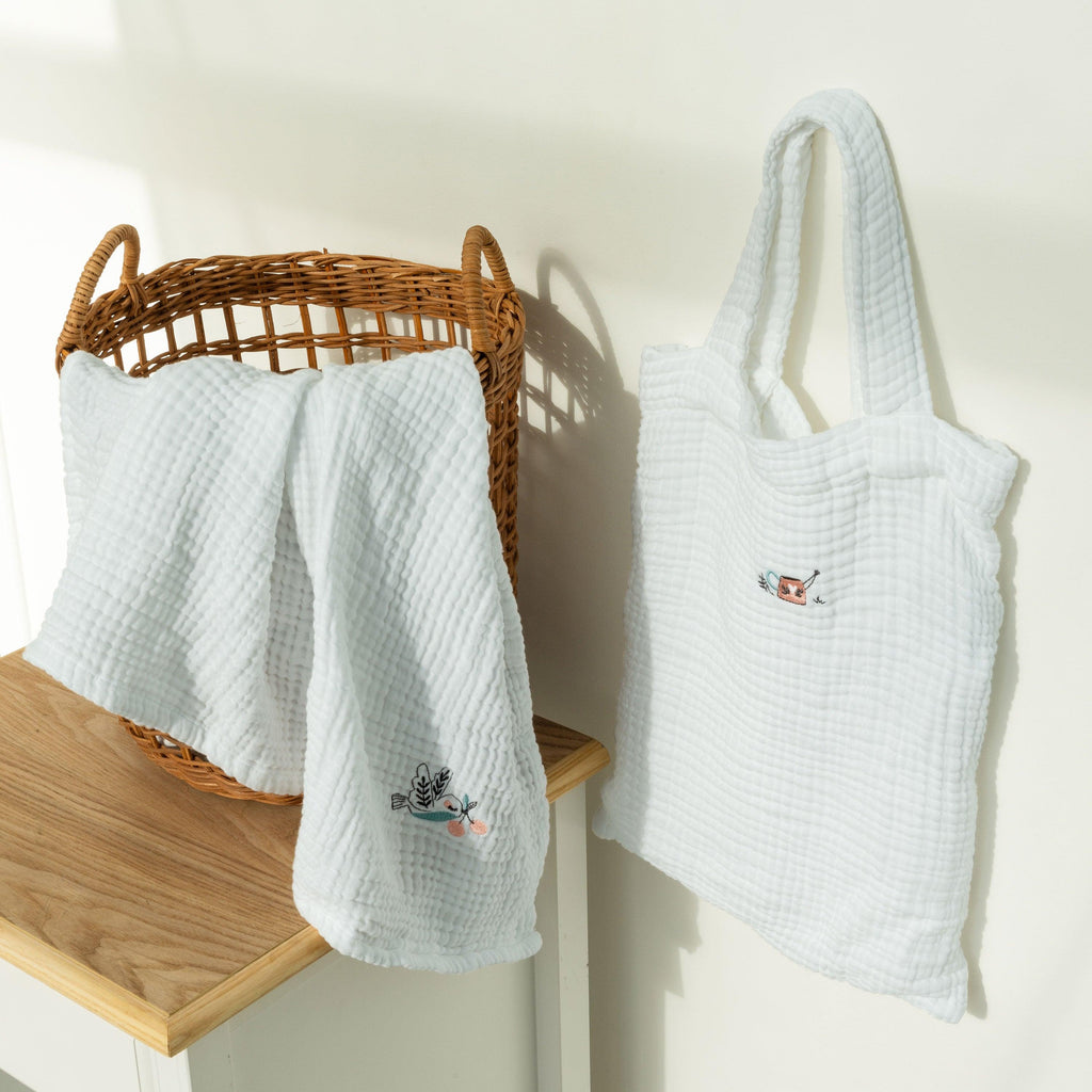 Organic Cotton Gauze Diaper Bag And Changing Mat Jardine White - Carré Blanc Canada