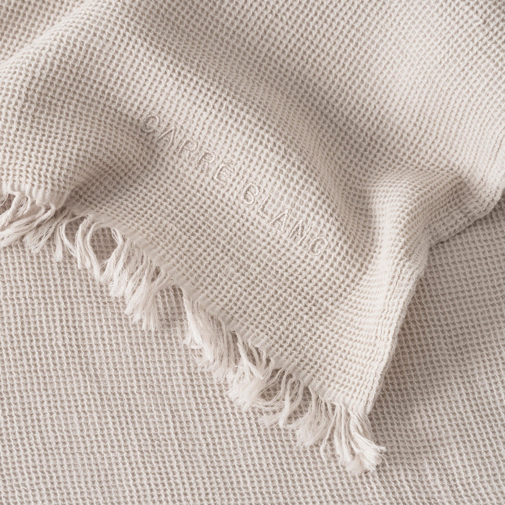 Pyla Cotton Turkish Beach Towel - Carré Blanc Canada