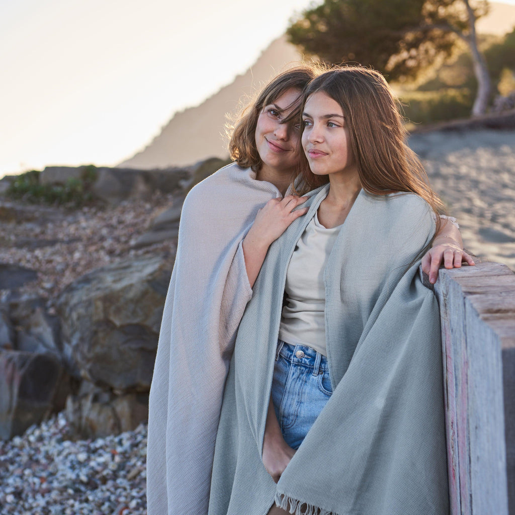 Pyla Glacier Cotton Turkish Beach Towel - Carré Blanc Canada