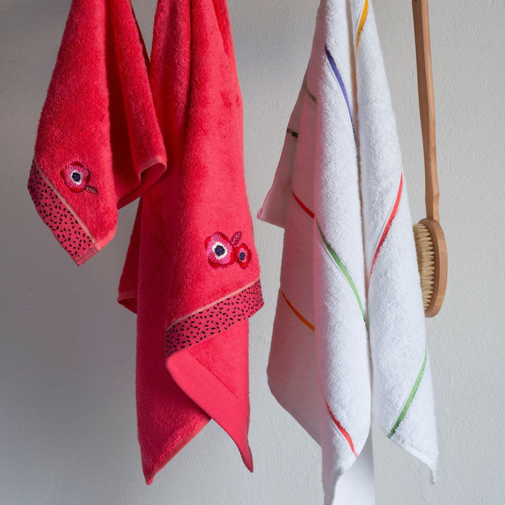 Rosella Poppy Cotton Guest Towel - Carré Blanc Canada