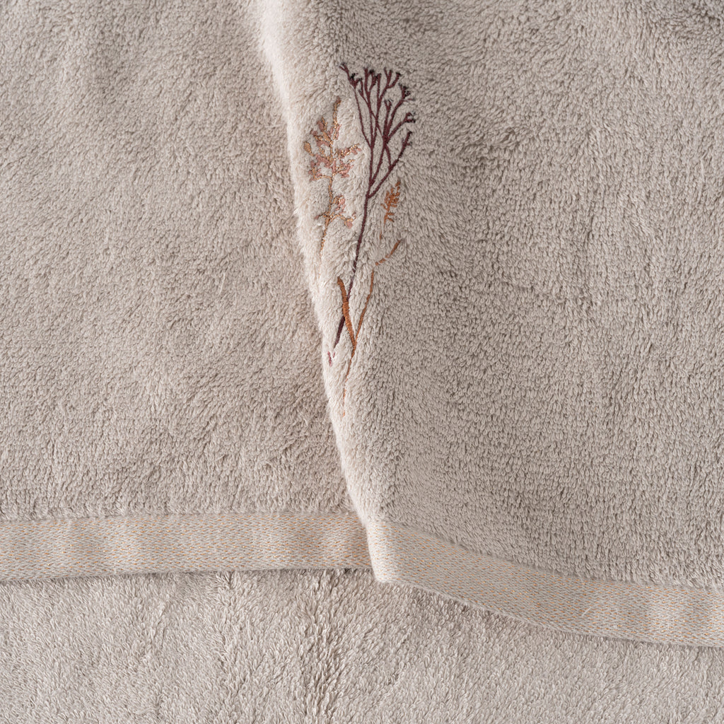 Aura Bath Towel - Carré Blanc Canada