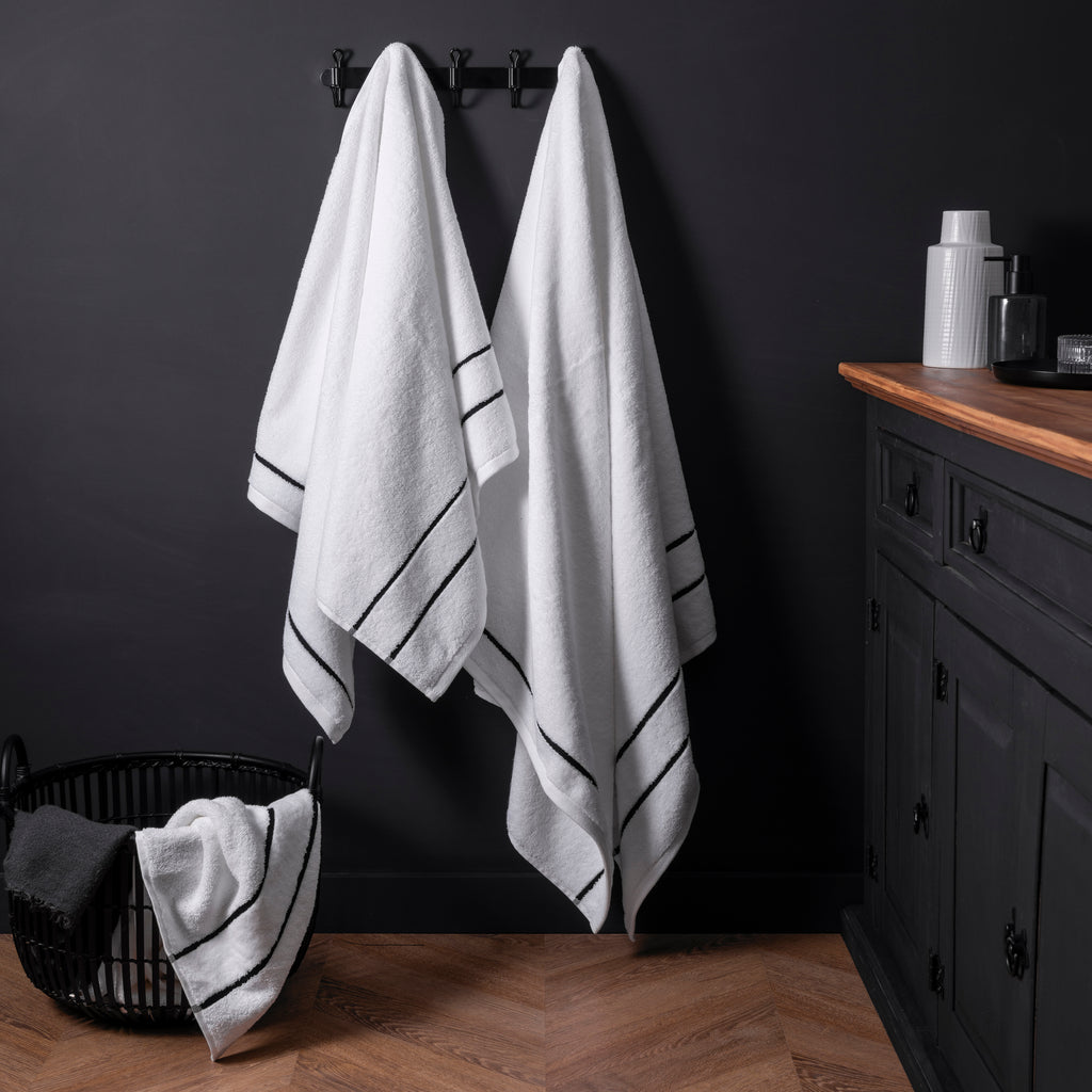 Danaide Bath Towel - Carré Blanc Canada