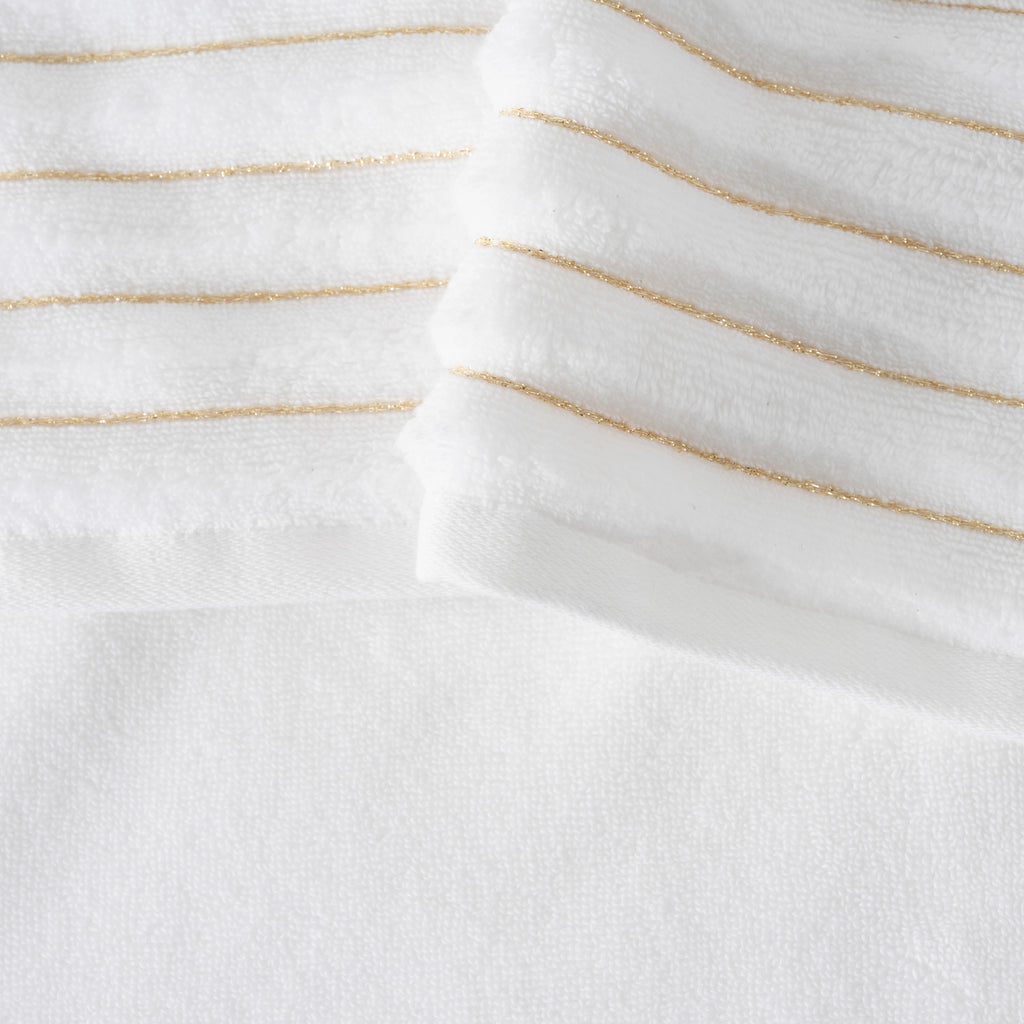 Mon Ange White Bath Towel - Carré Blanc Canada