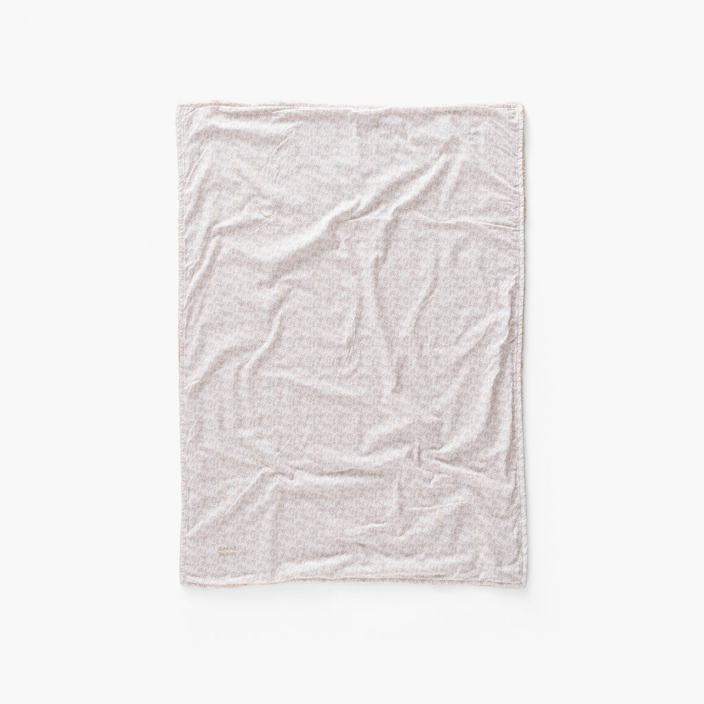 Merveille Beige Plaid Children's Blanket - Carré Blanc Canada