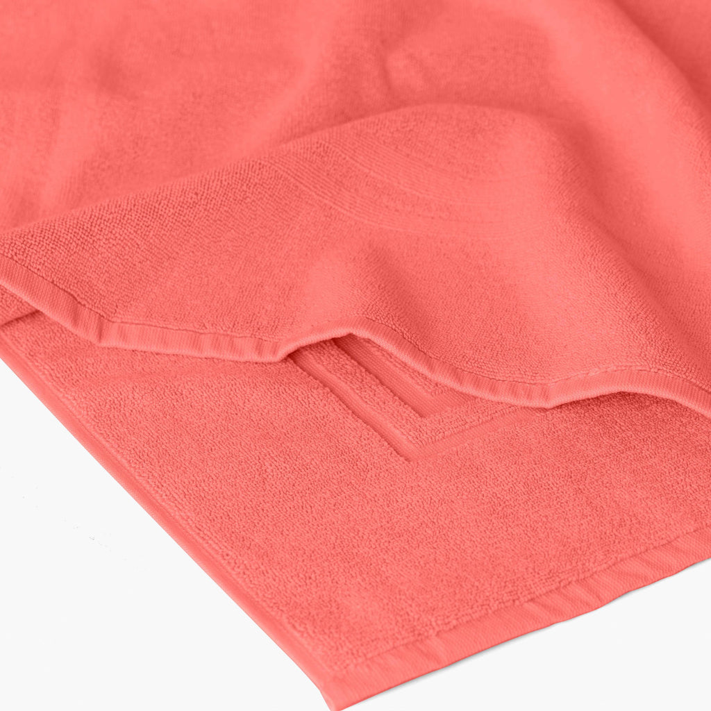 Lola II Coral Cotton Bath Mat - Carré Blanc Canada