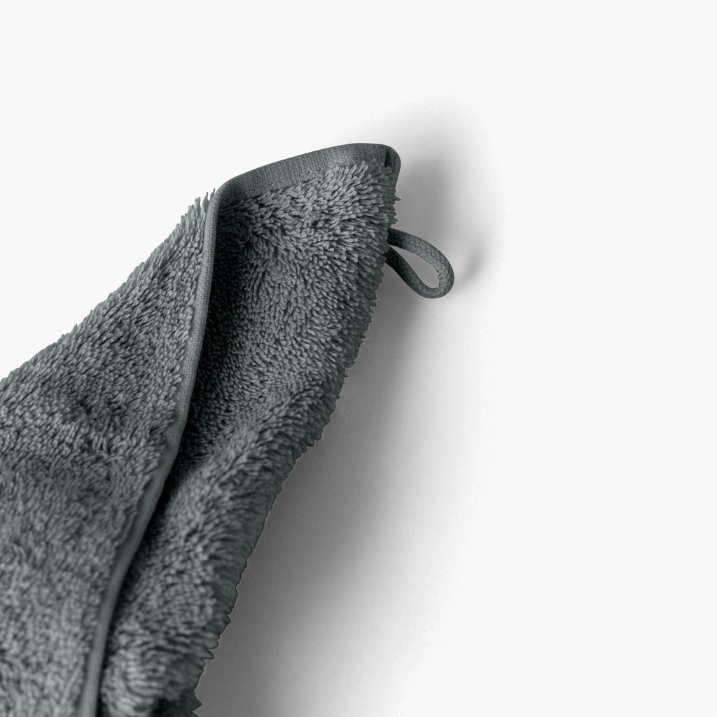 Lola II Ash Khaki Bathmop in Cotton - Carré Blanc Canada