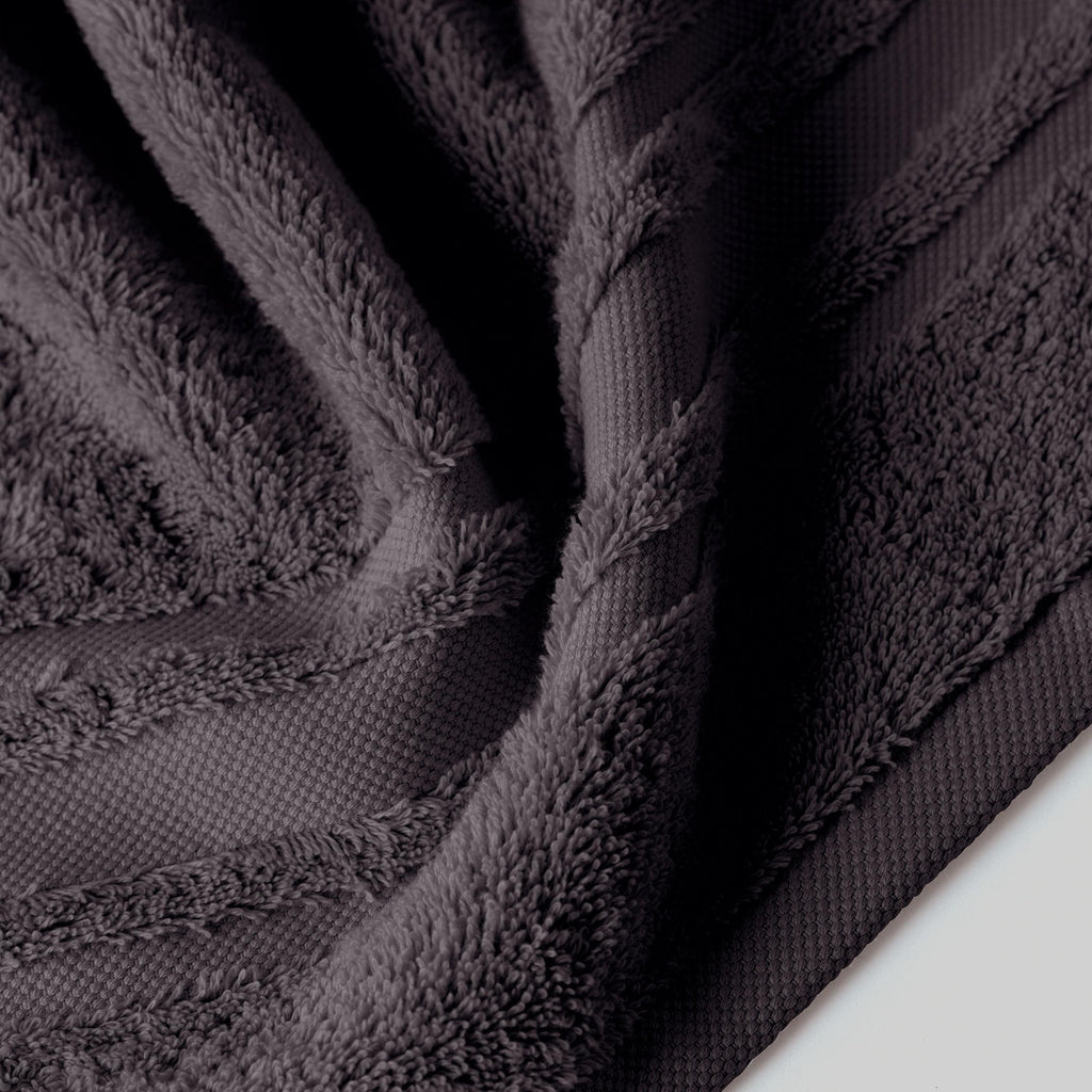 Lola II Anthracite Cotton Bath Towel - Carré Blanc Canada
