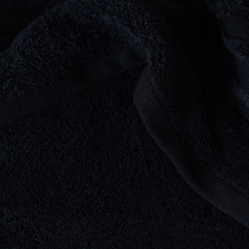 Lola II Black Cotton Bath Towel - Carré Blanc Canada