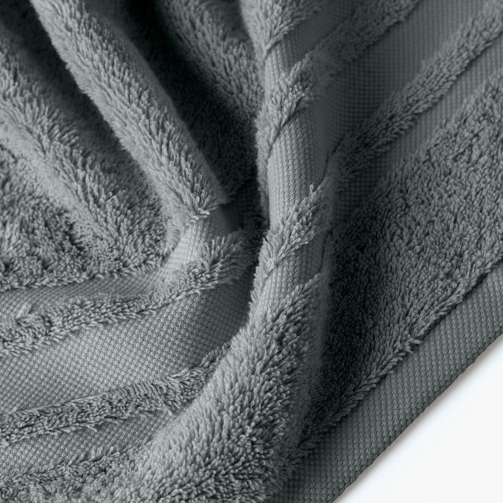 Lola II Khaki Cotton Bath Towel - Carré Blanc Canada