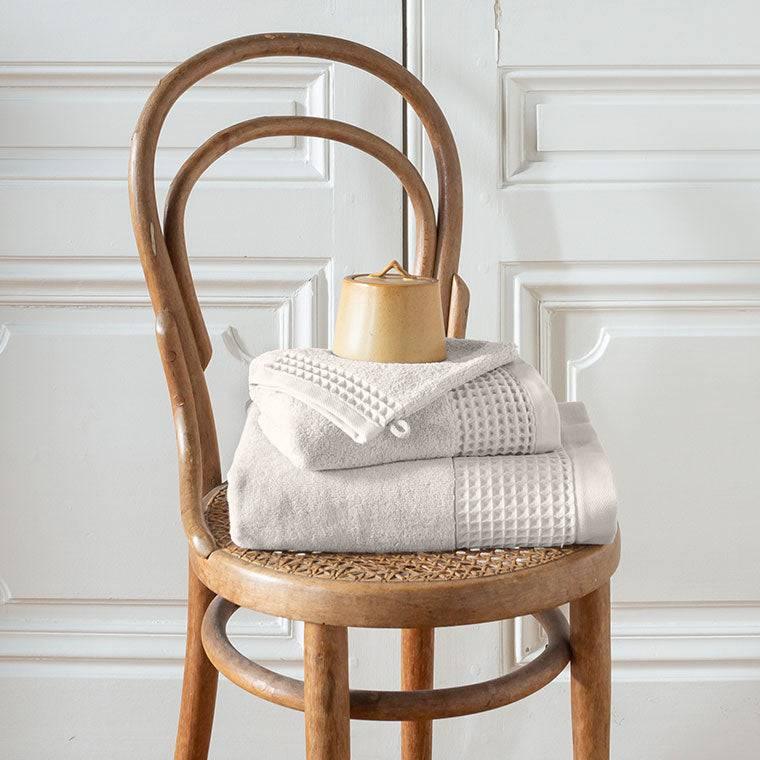 Source Natural Organic Cotton Bath Towel - Carré Blanc Canada