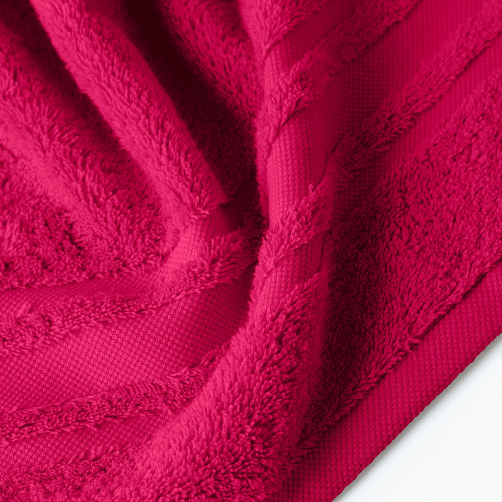 Lola II Raspberry Cotton Towel - Carré Blanc Canada