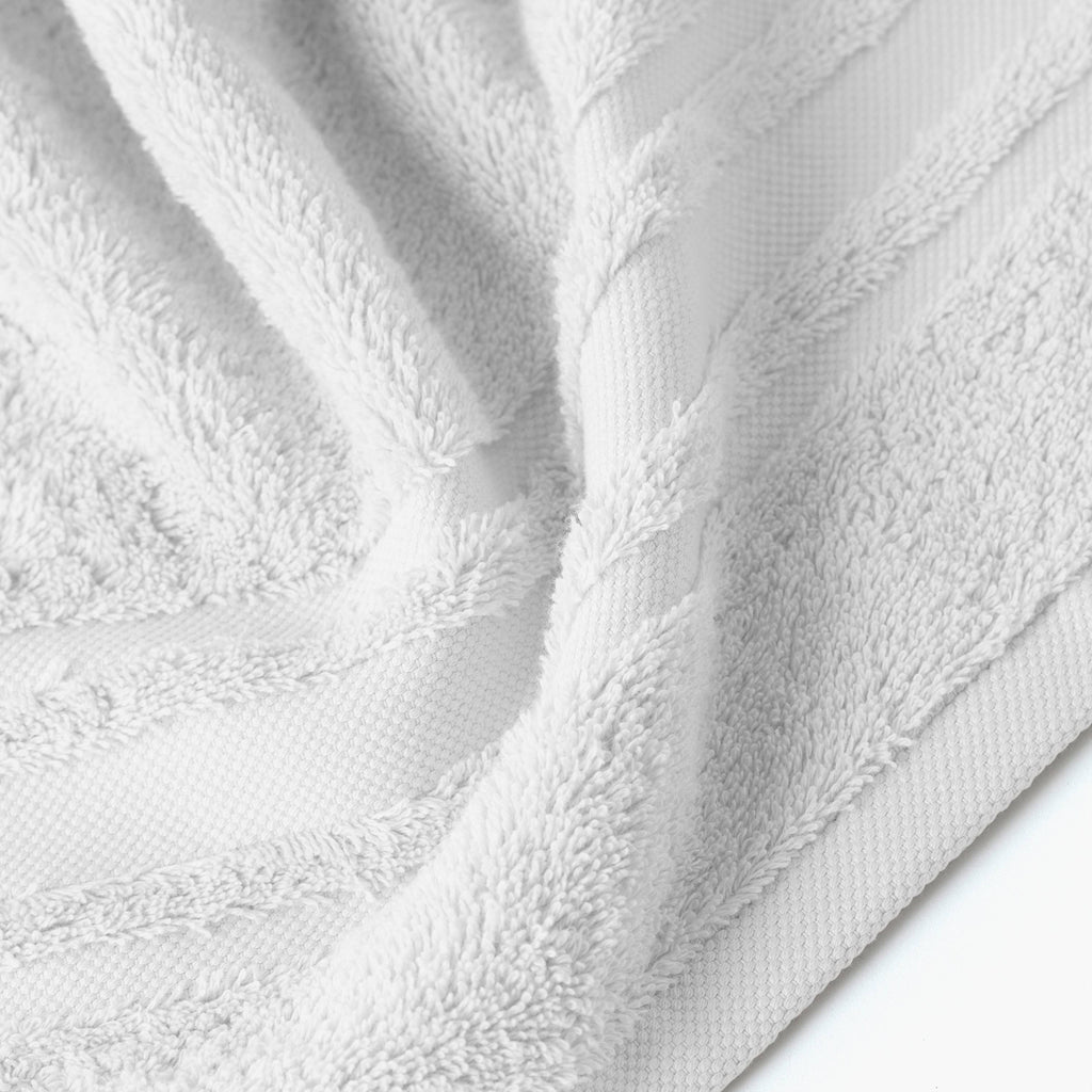 Lola II White Cotton Bath Towel - Carré Blanc Canada