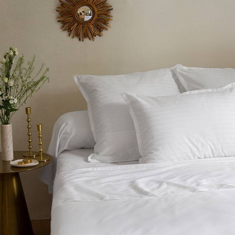 Prestige Duvet Cover Set - White - Carré Blanc Canada