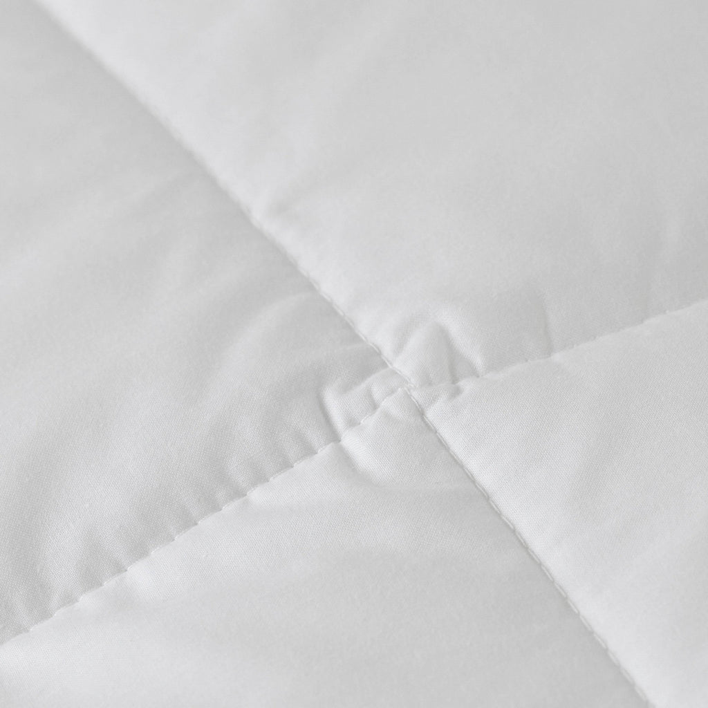 Himalaya Synthetic Summer Duvet - Carré Blanc Canada