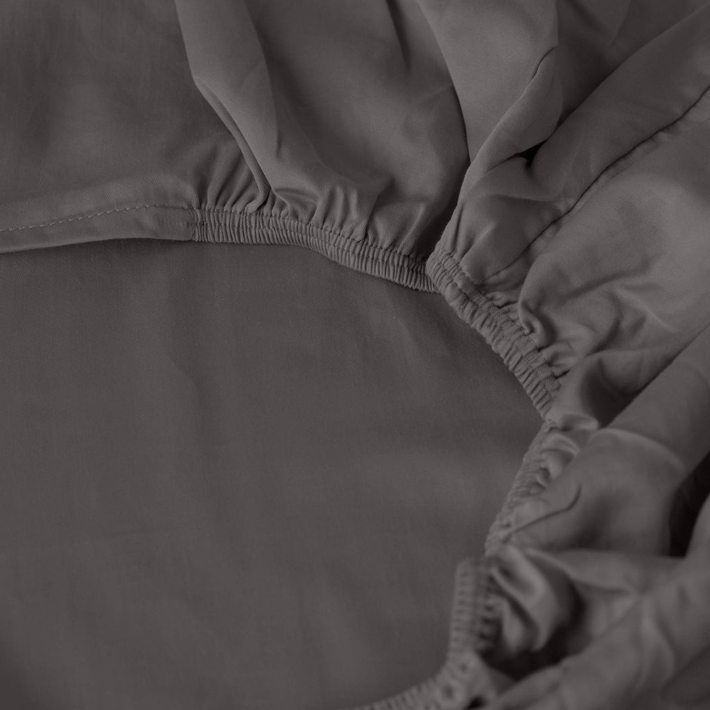 Fitted Sheet in Organic Washed Cotton Satin Quartz Pebble - Carré Blanc Canada