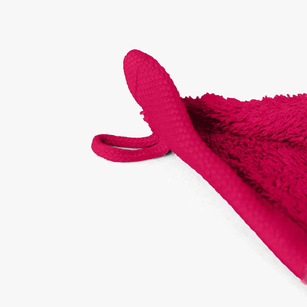 Lola II Raspberry Cotton Guest Towel - Carré Blanc Canada