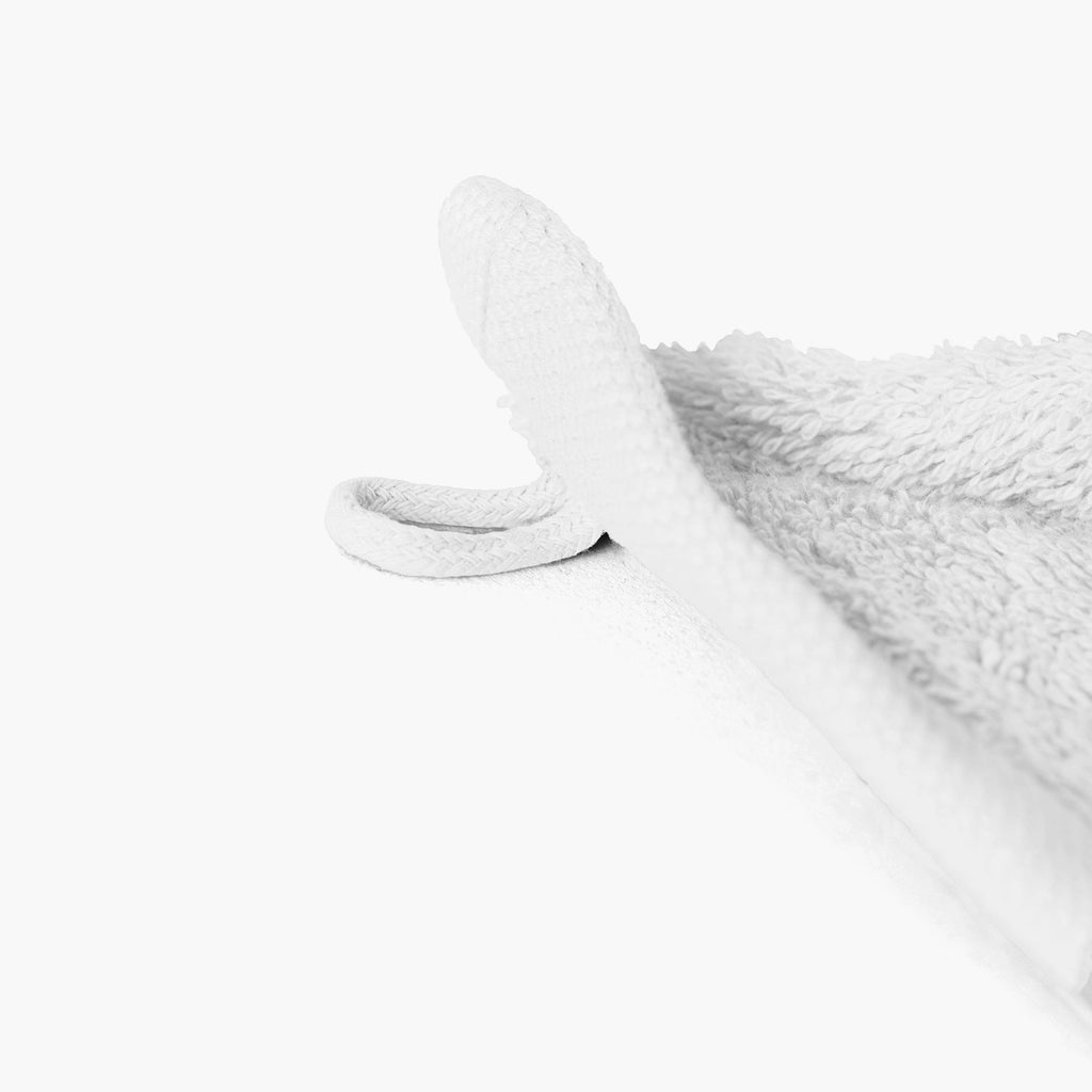 Lola II White Cotton Guest Towel - Carré Blanc Canada