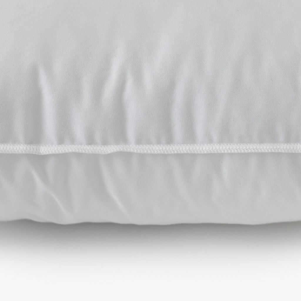 Supreme Synthetic Soft Square Pillow - Carré Blanc Canada