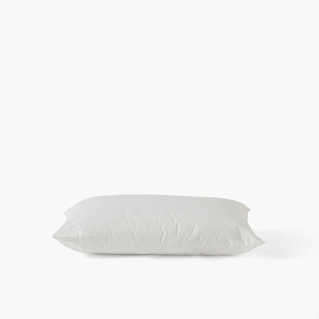 Extreme Synthetic Firm Rectangular Pillow - Carré Blanc Canada