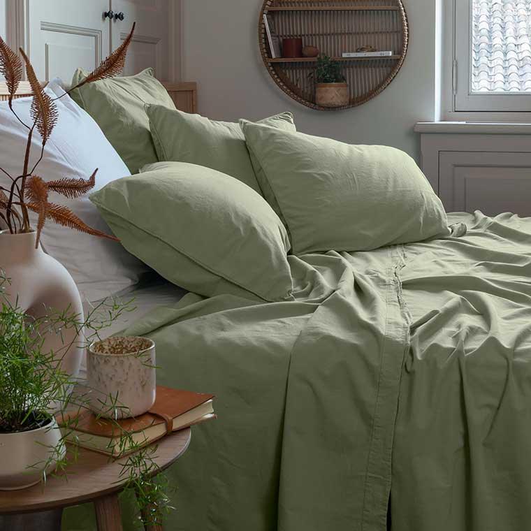 Square Pillowcase in Pure Organic Washed Cotton Souffle Sage - Carré Blanc Canada