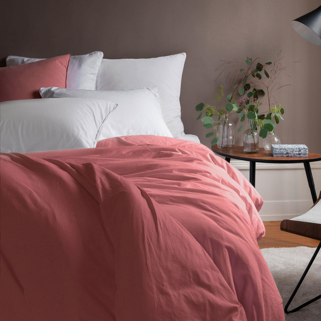 Square Pillowcase in Pure Organic Washed Cotton Souffle Petal - Carré Blanc Canada