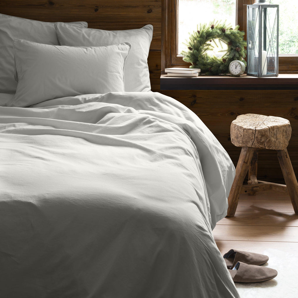 Square Pillowcase in Pure Organic Washed Cotton Souffle Cloud - Carré Blanc Canada