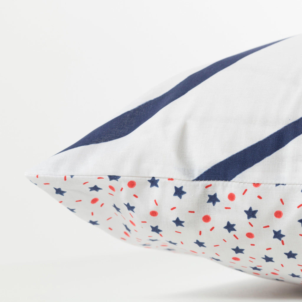 Square Reversible Pillowcase Organic Cotton Ptitchic Cat - Carré Blanc Canada