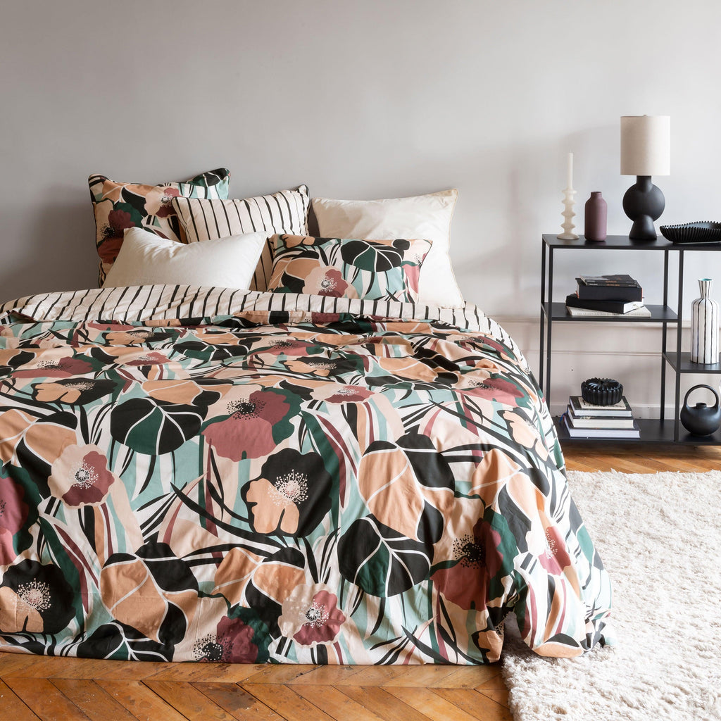 Square Pillowcase Gisèle - Carré Blanc Canada