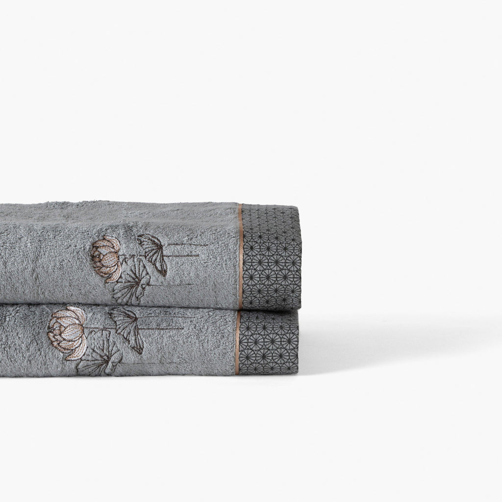Lotus Grey Green Cotton Bath Towel - Carré Blanc Canada