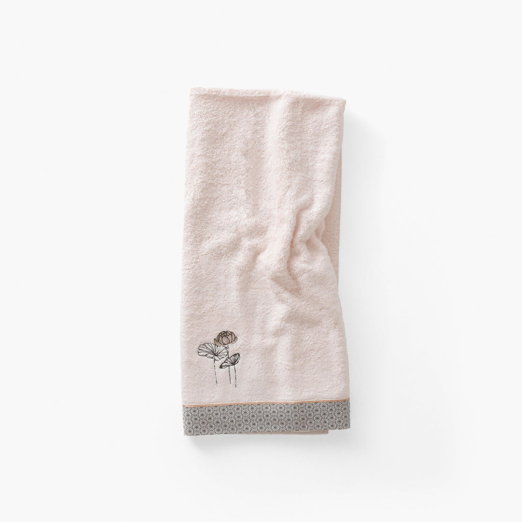 Lotus Pink Cotton Bath Towel - Carré Blanc Canada