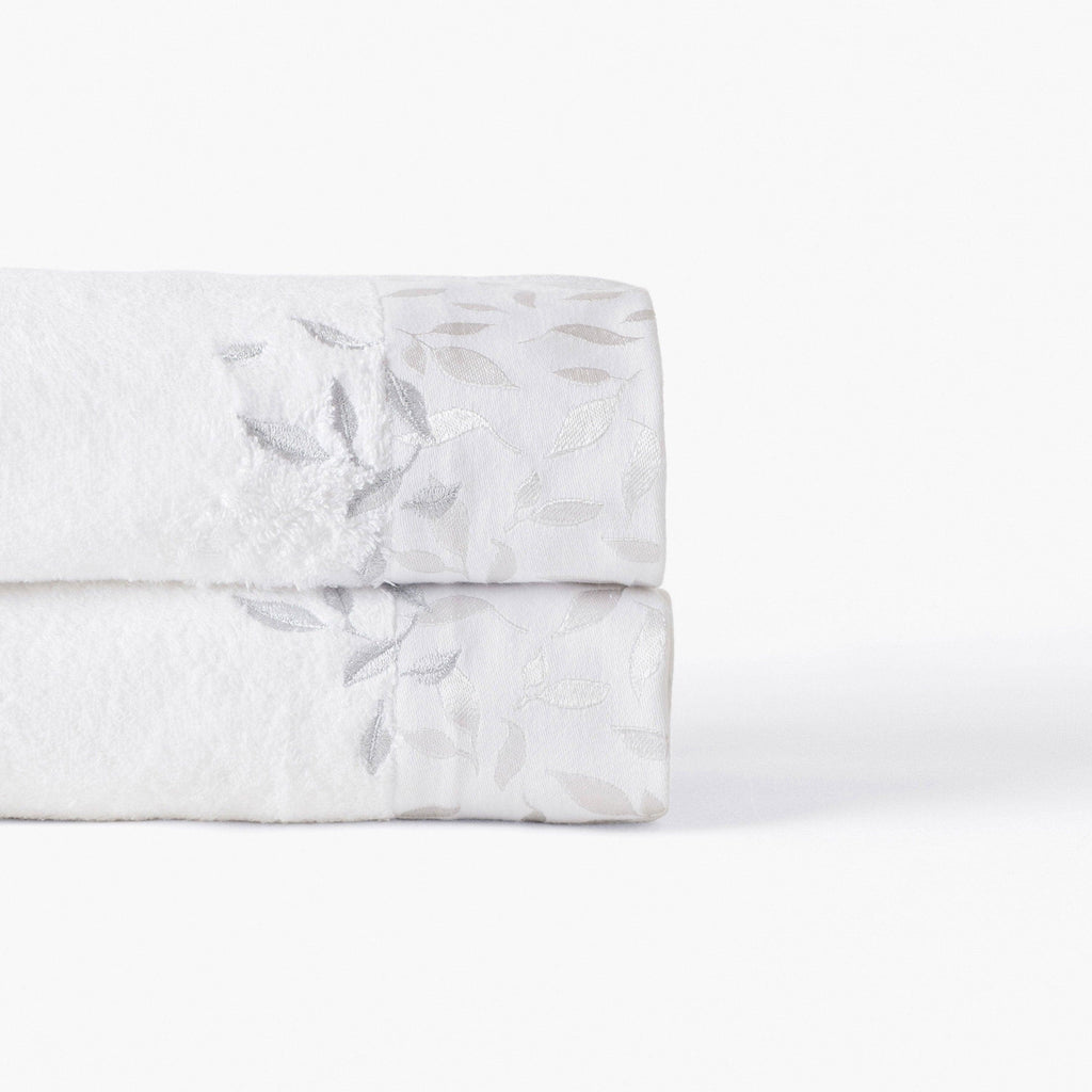 Equinoxe Bath Towel in Cotton and Bamboo Viscose - Carré Blanc Canada