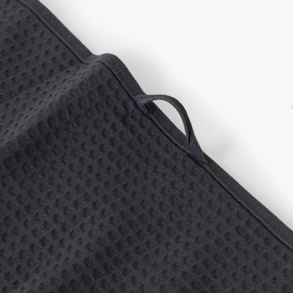 Tea Towel in Honeycomb Cotton Signature Charcoal - Carré Blanc Canada
