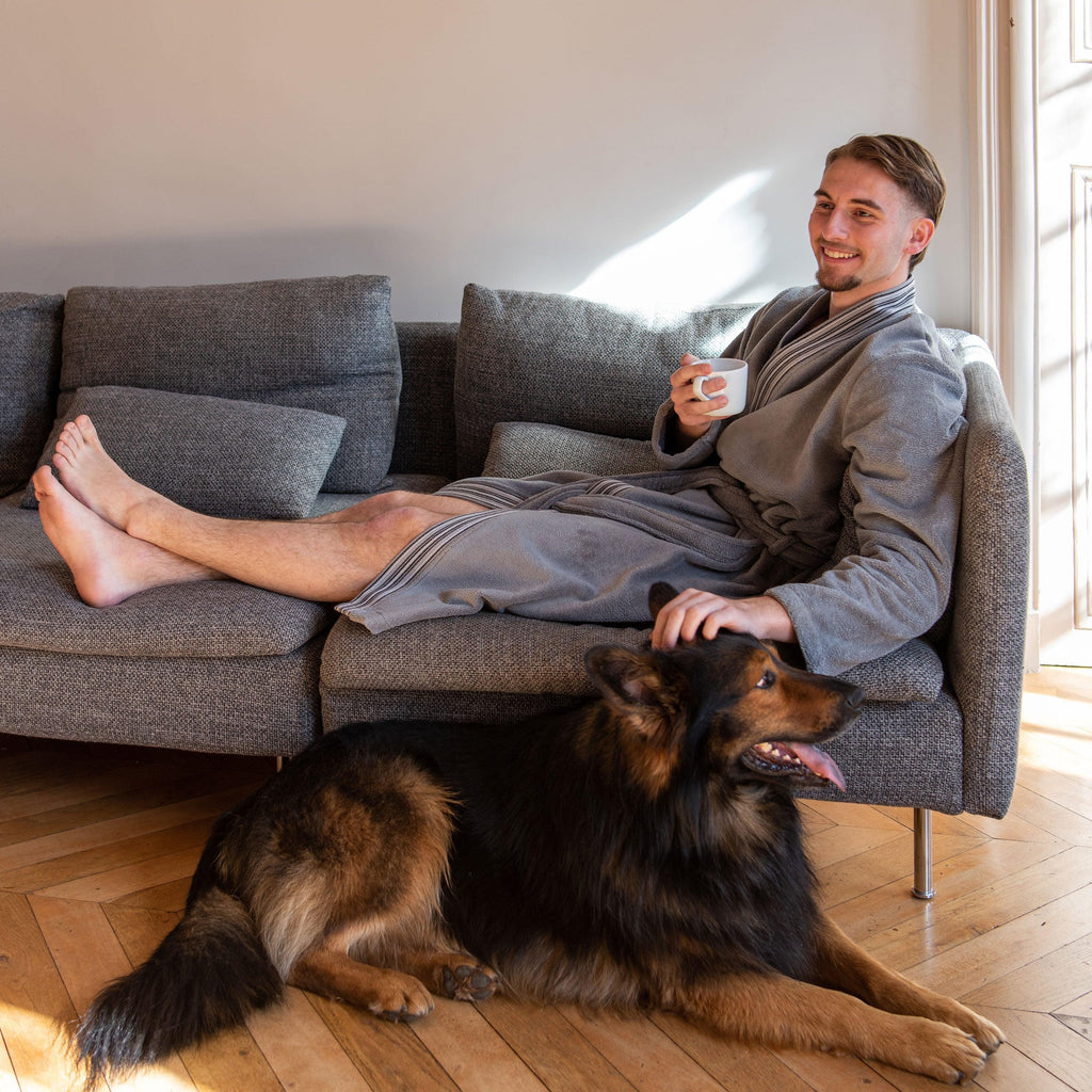 Elaphe Men's Fleece Dressing Gown - Carré Blanc Canada