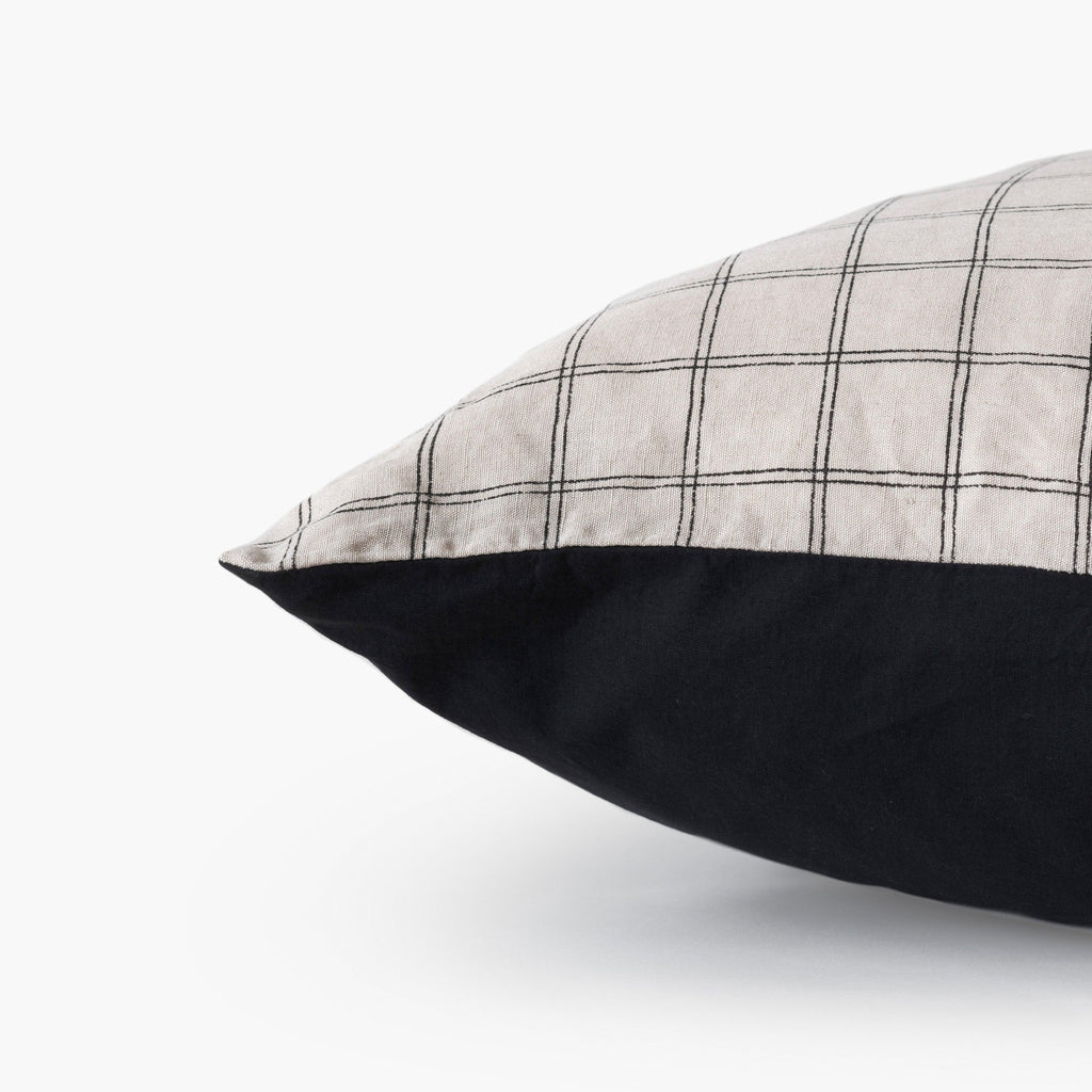 Square Pillowcase in Washed Linen Songe Charcoal Tiles - Carré Blanc Canada