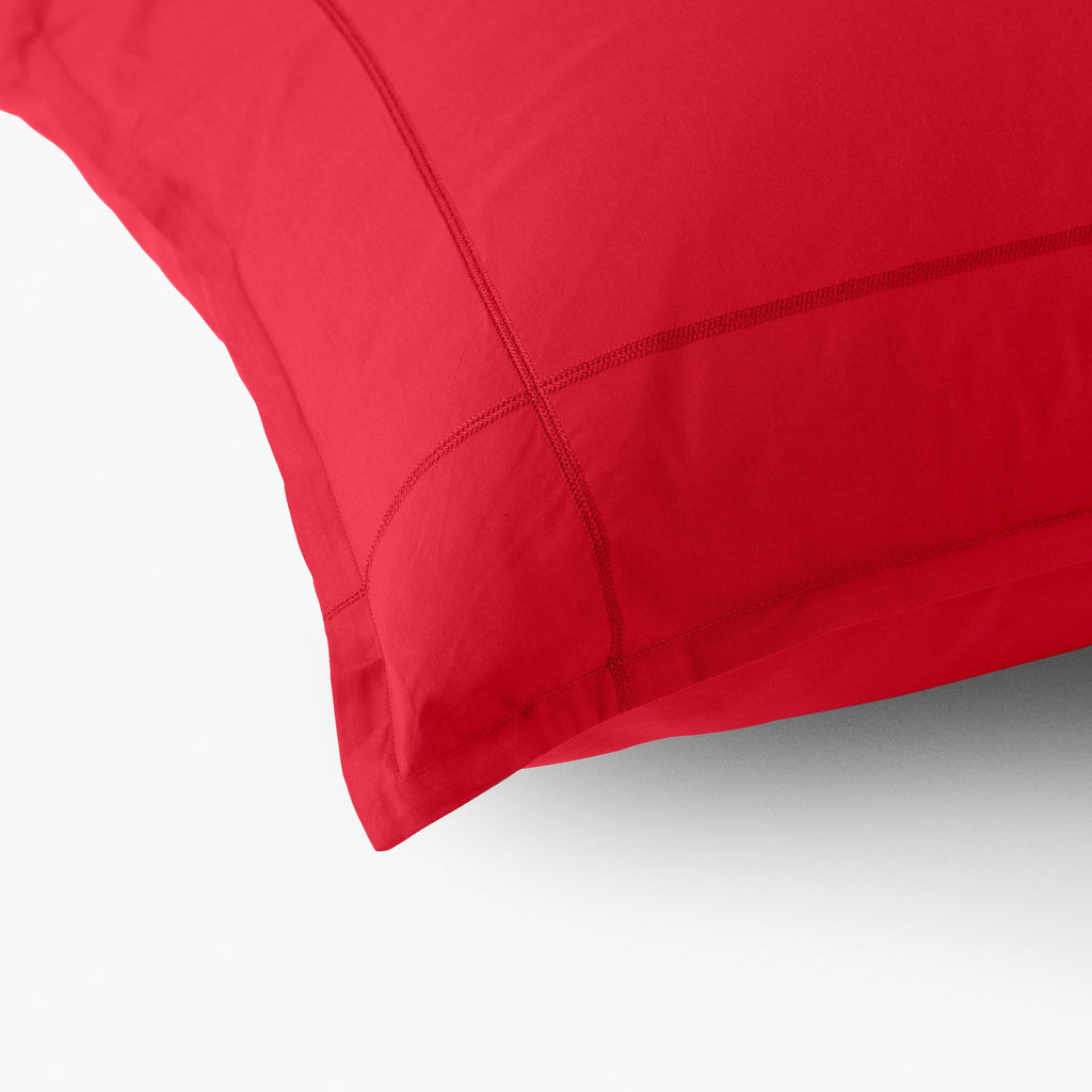 Square Pillowcase in Cotton Percale Neo Red - Carré Blanc Canada